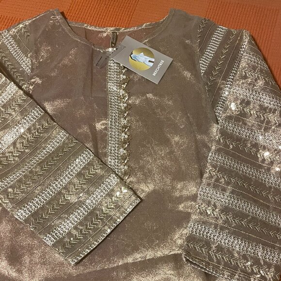 NWT Beechtree Gold Kurta with Embroidered and Sequined Sleeves and Neckline 8 - Picture 6 of 9